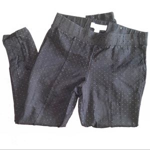Old navy black Stevie leggings with velvet dots